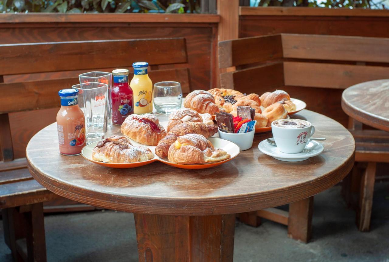 Bed & Breakfast Le Piazze Cori Buitenkant foto